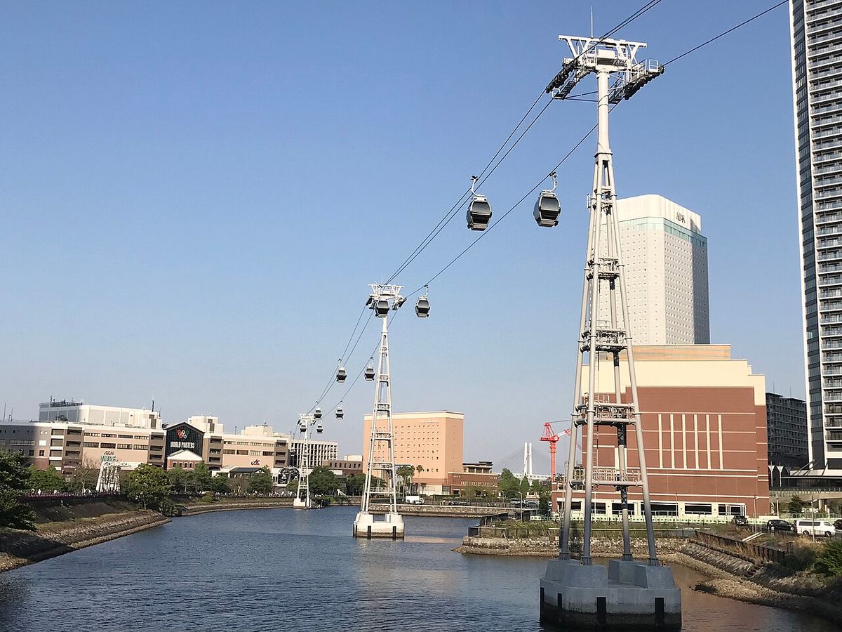 Yokohama Air Cabin cable car
