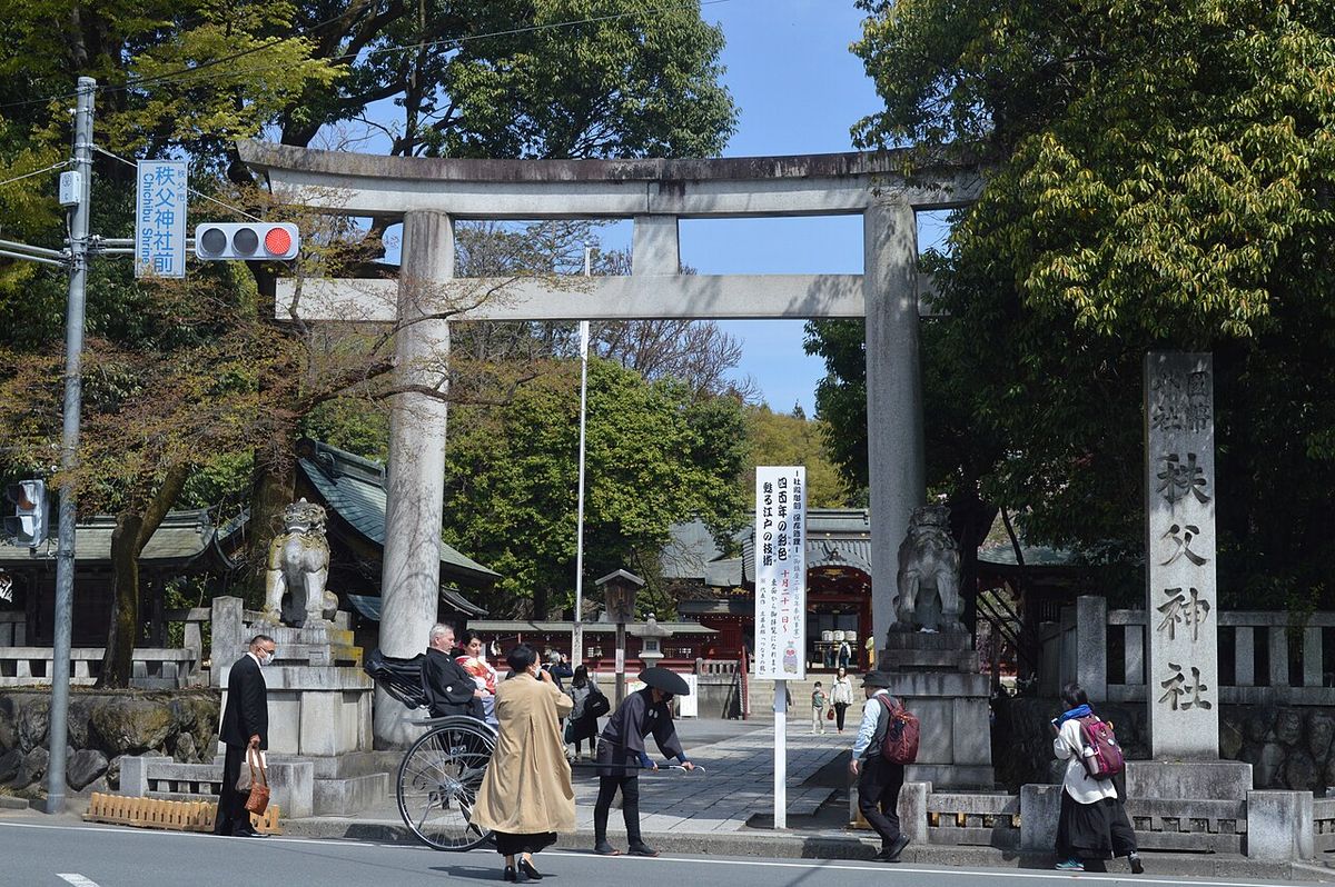 秩父神社 鳥居